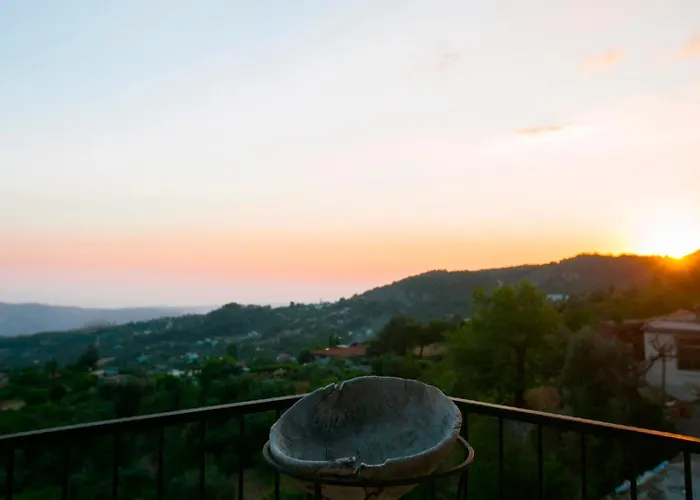 Villa Islamlarda Oezel Havuzlu Balayi Villasi