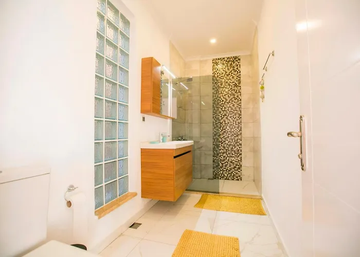 Villa Islamlarda Oezel Havuzlu Balayi Villasi Kaş