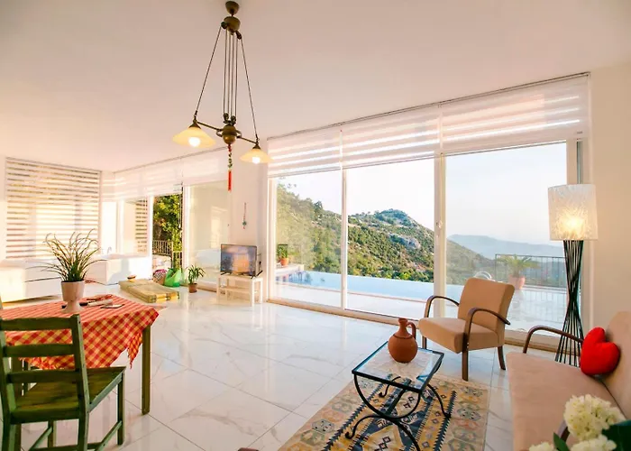 Islamlarda Oezel Havuzlu Balayi Villasi